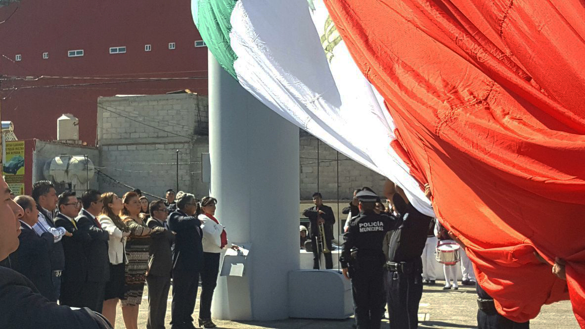 Familia, base para forjar los valores y principios: Mildred Vergara